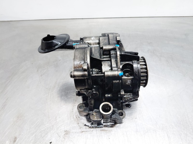 Recambio de bomba aceite para kia ceed sportswagon hybrid referencia OEM IAM   