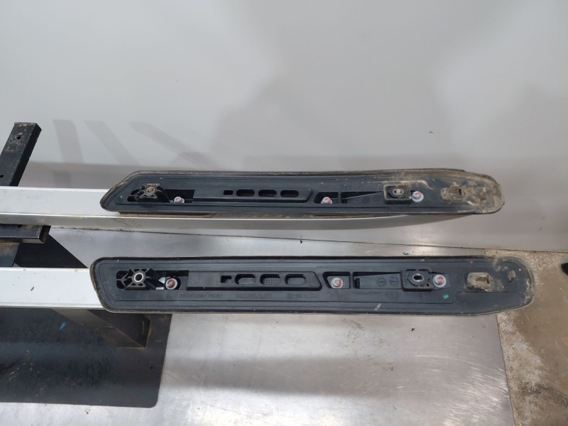 Recambio de barras techo para jeep renegade suv referencia OEM IAM   