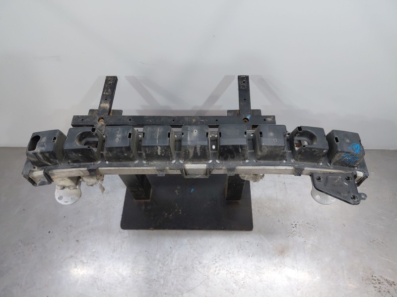 Recambio de refuerzo paragolpes delantero para jeep renegade suv referencia OEM IAM   