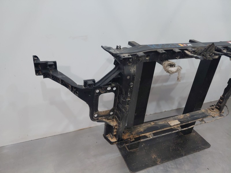 Recambio de panel frontal para kia ceed drive referencia OEM IAM   