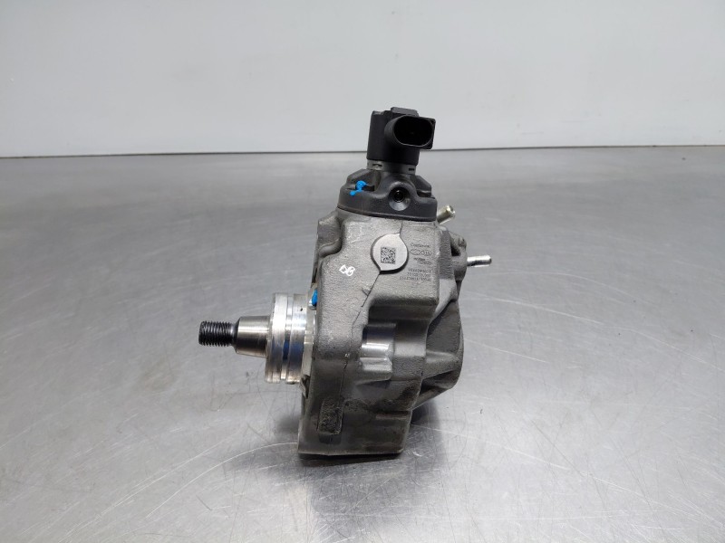 Recambio de bomba inyeccion para kia ceed sportswagon hybrid referencia OEM IAM 331002U000  