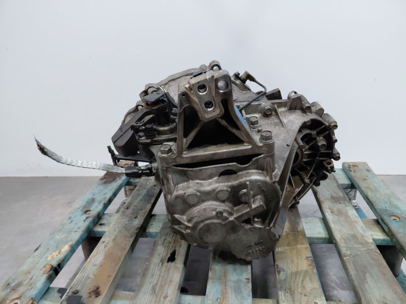 Recambio de caja cambios para kia ceed sportswagon concept referencia OEM IAM WKJ6  