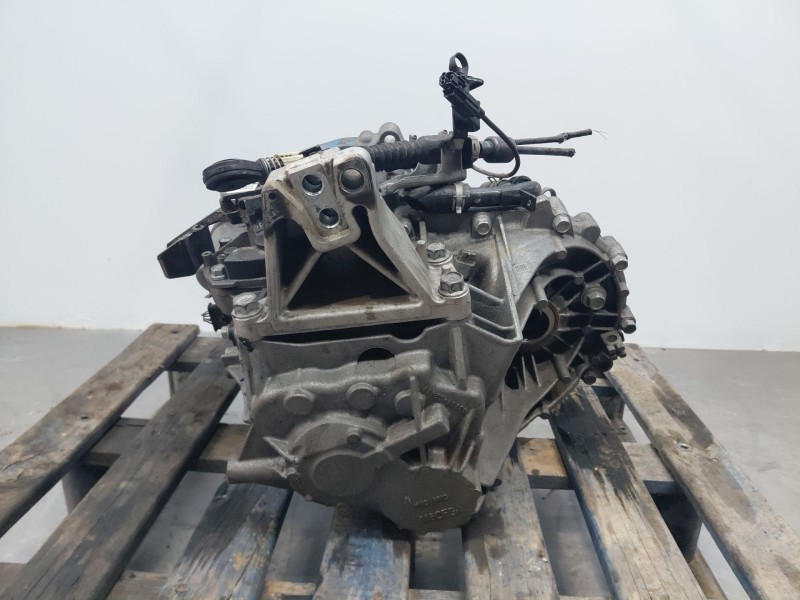 Recambio de caja cambios para kia ceed sportswagon hybrid referencia OEM IAM WNJ6  