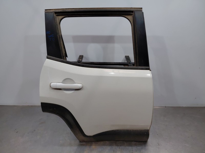 Recambio de puerta trasera derecha para jeep renegade suv referencia OEM IAM   