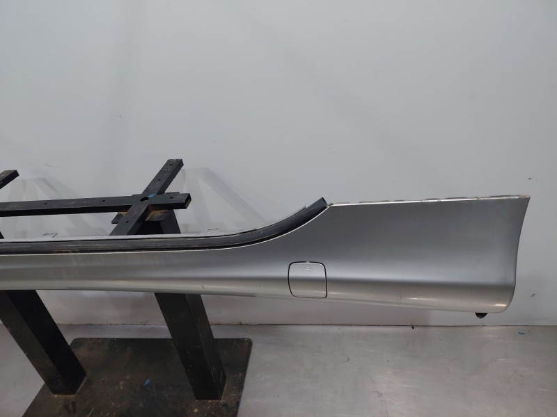 Recambio de faldon lateral para mercedes-benz clase sl (w230) roadster sl 500 referencia OEM IAM   