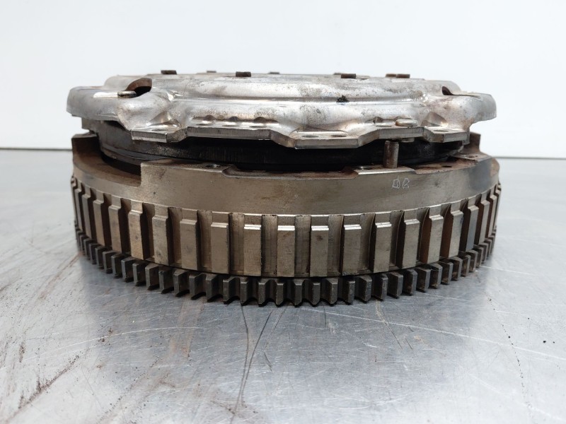 Recambio de volante motor para kia ceed sportswagon hybrid referencia OEM IAM   