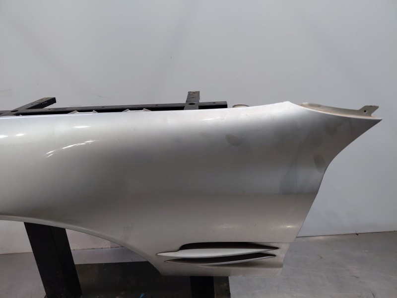 Recambio de aleta delantera izquierda para mercedes-benz clase sl (w230) roadster sl 500 referencia OEM IAM   