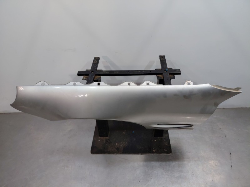 Recambio de aleta delantera izquierda para mercedes-benz clase sl (w230) roadster sl 500 referencia OEM IAM   