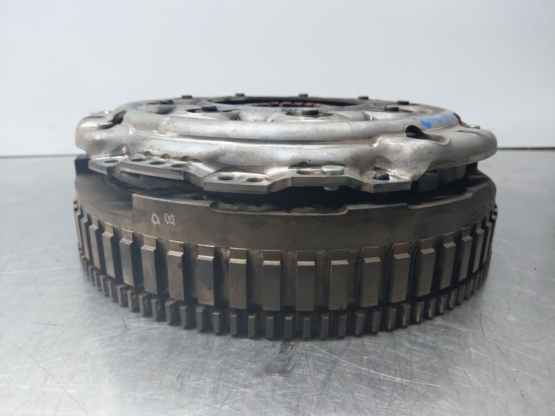Recambio de volante motor para kia ceed tourer (cd) 1.6 crdi 115 referencia OEM IAM   
