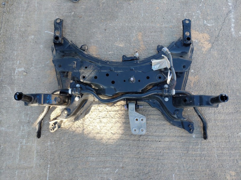 Recambio de puente delantero para toyota c-hr hybrid referencia OEM IAM   