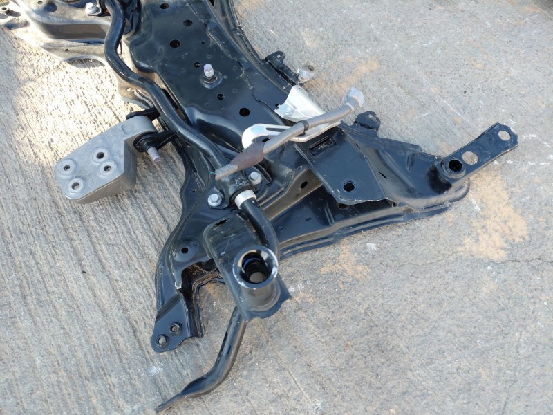 Recambio de puente delantero para toyota c-hr hybrid referencia OEM IAM   