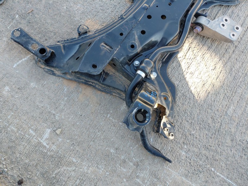 Recambio de puente delantero para toyota c-hr hybrid referencia OEM IAM   