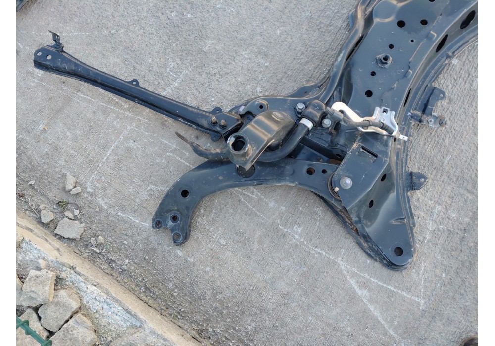 Recambio de puente delantero para toyota corolla touring sports (e21) hybrid referencia OEM IAM   