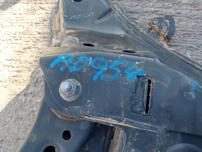 Recambio de puente delantero para toyota corolla touring sports (e21) hybrid referencia OEM IAM   