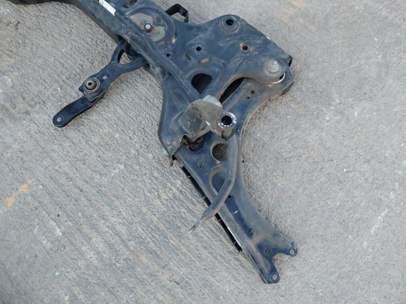 Recambio de puente delantero para volkswagen polo life referencia OEM IAM   