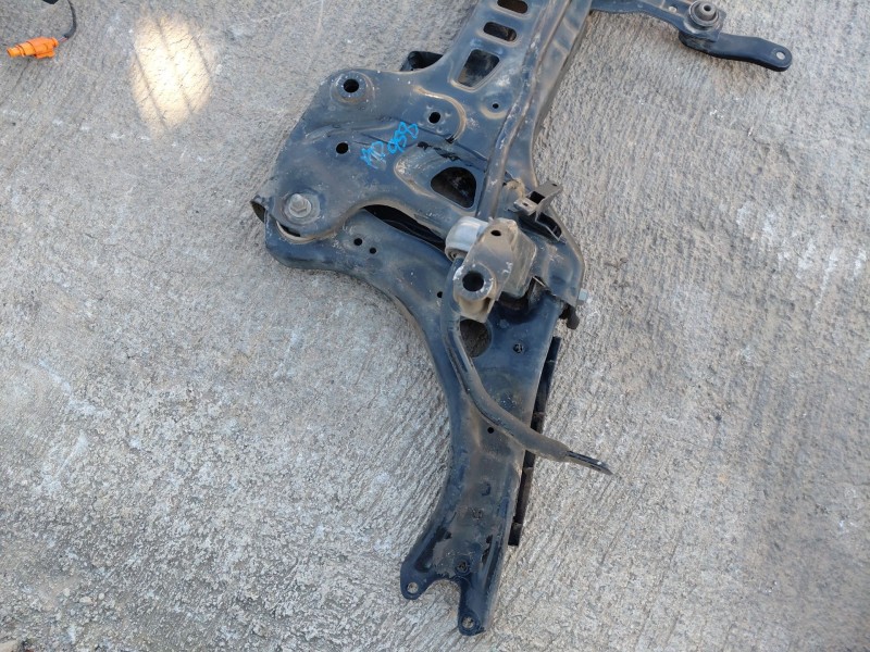 Recambio de puente delantero para volkswagen polo life referencia OEM IAM   