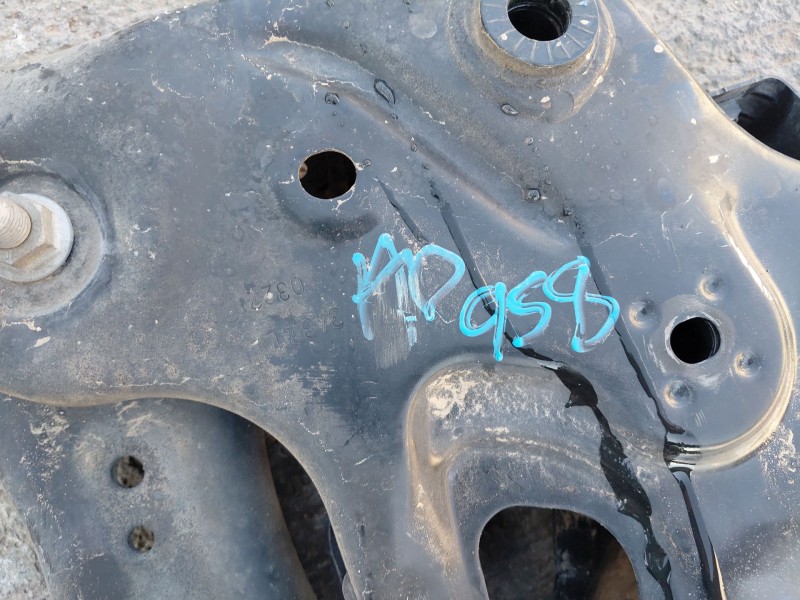 Recambio de puente delantero para volkswagen polo life referencia OEM IAM   