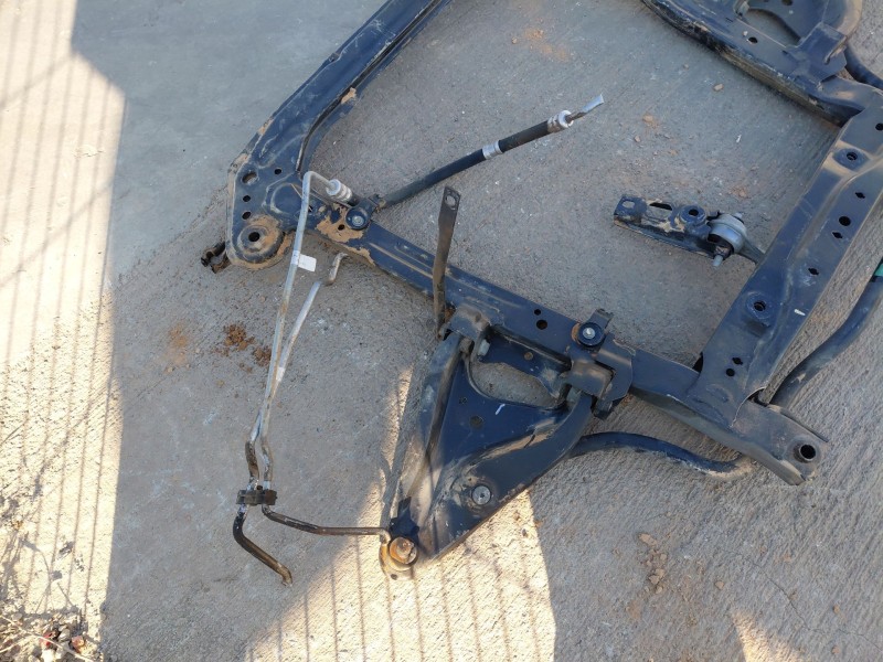 Recambio de puente delantero para dacia dokker acces referencia OEM IAM   