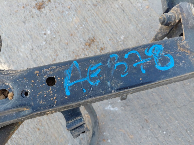 Recambio de puente delantero para dacia dokker acces referencia OEM IAM   