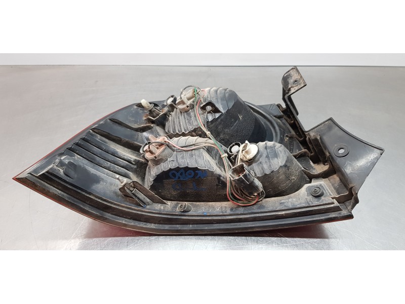 Recambio de piloto trasero derecho para ssangyong actyon 200 xdi referencia OEM IAM 8360231015   Recambio de piloto trasero derecho para ssangyong actyon 200 xdi referencia OEM IAM 8360231015