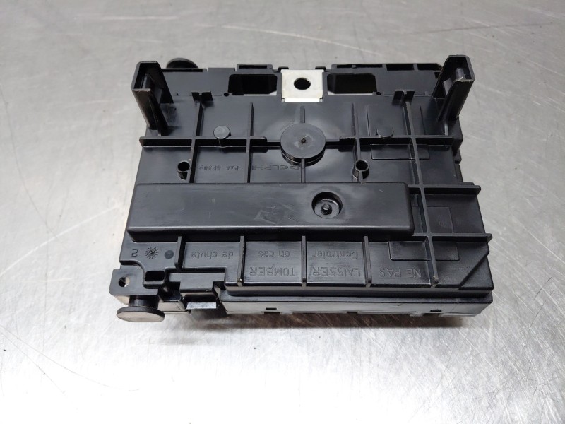 Recambio de caja reles / fusibles para peugeot 207 urban referencia OEM IAM   