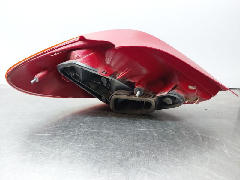 Recambio de piloto trasero derecho para peugeot 207 urban referencia OEM IAM   
