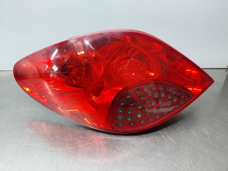 Recambio de piloto trasero izquierdo para peugeot 207 urban referencia OEM IAM   