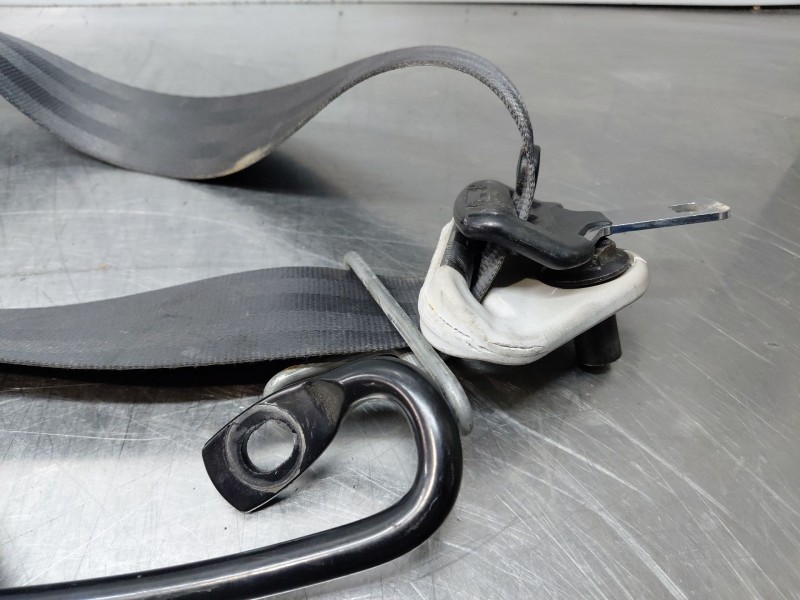 Recambio de cinturon seguridad delantero derecho para peugeot 207 urban referencia OEM IAM   