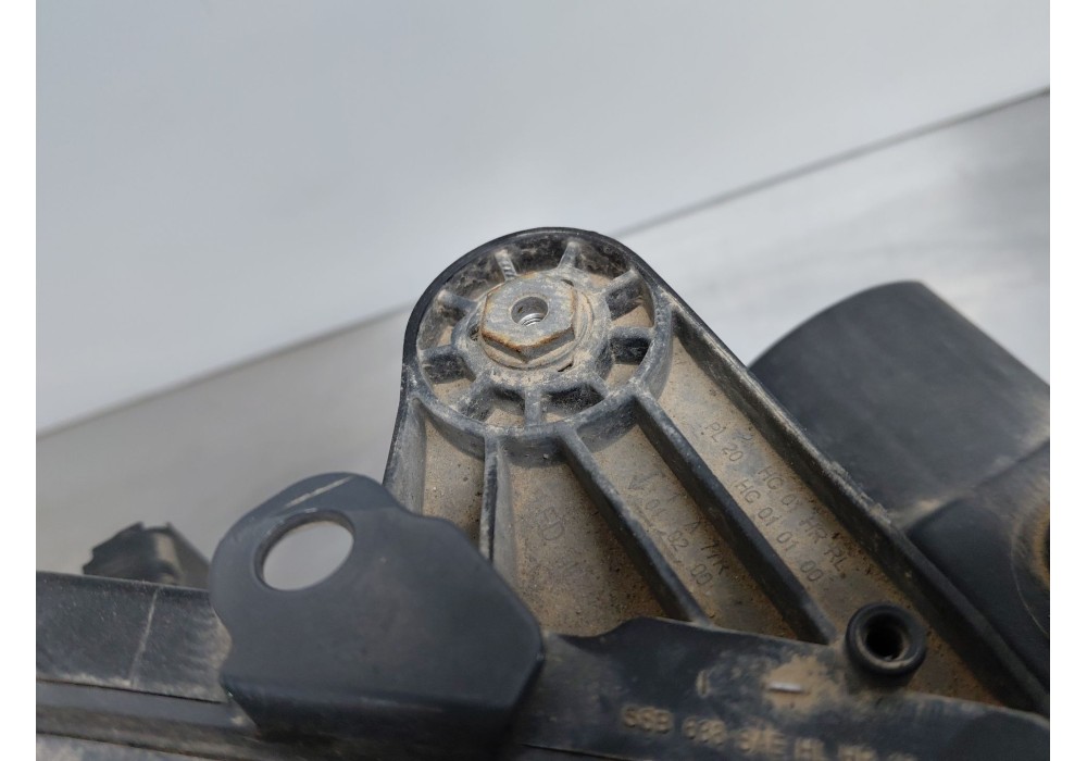 Recambio de faro derecho para mercedes-benz clase e (w212) lim. 220 cdi blueefficiency (212.002) referencia OEM IAM   