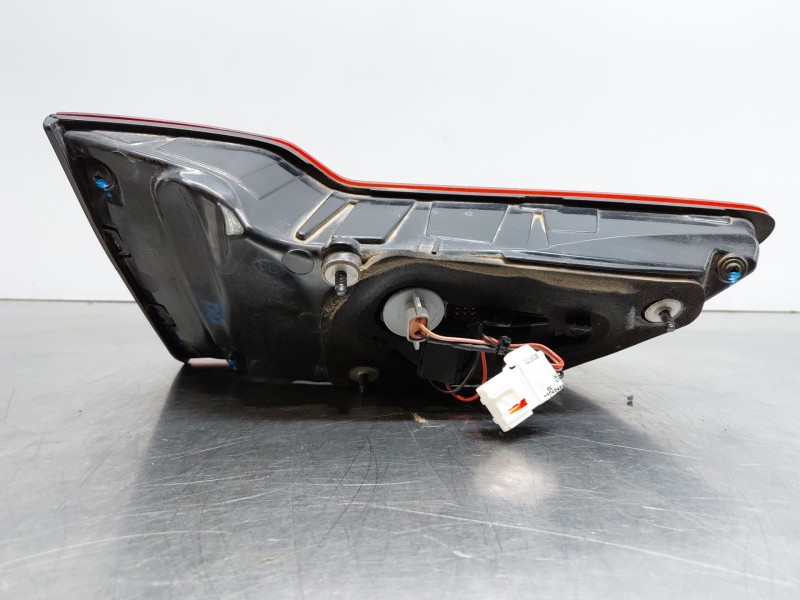 Recambio de piloto trasero derecho interior para kia ceed sportswagon hybrid referencia OEM IAM   