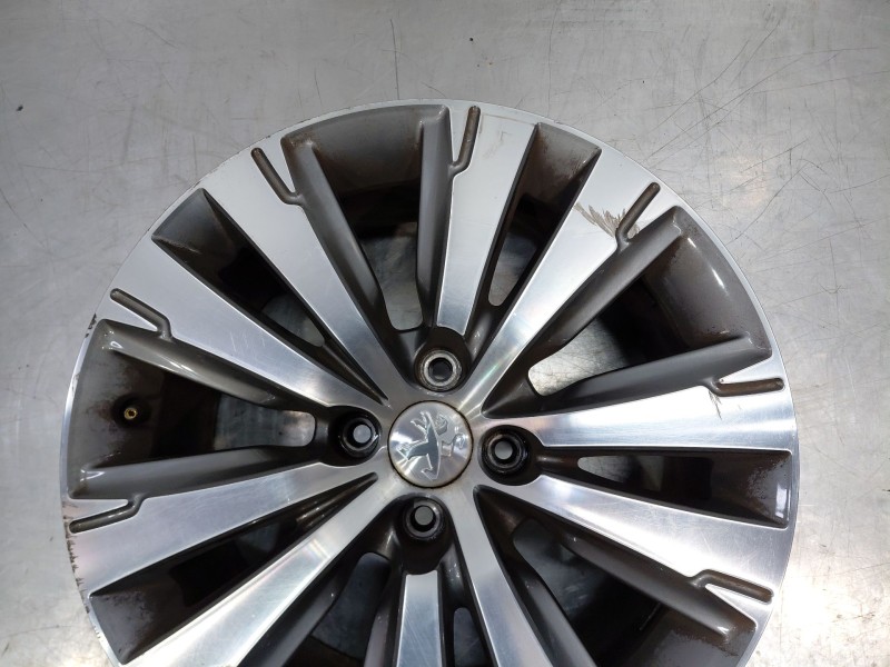 Recambio de llanta para peugeot 3008 style referencia OEM IAM   