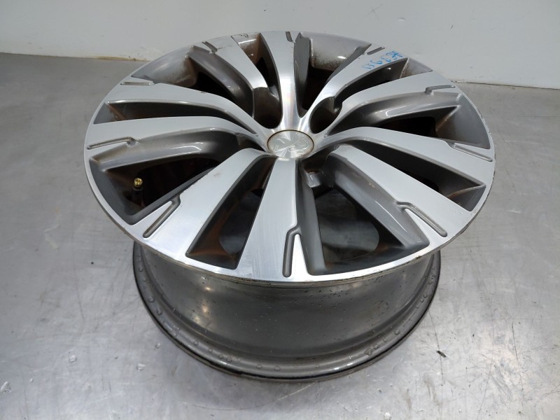 Recambio de llanta para peugeot 3008 style referencia OEM IAM   