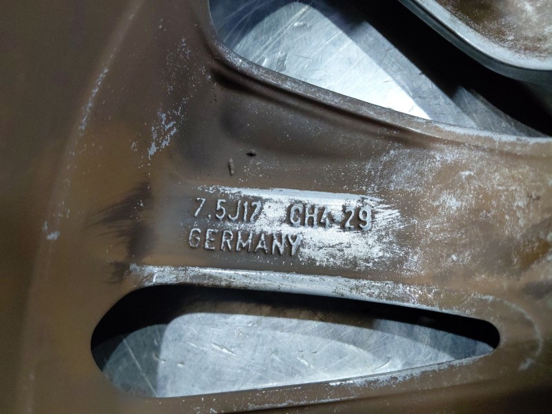 Recambio de llanta para peugeot 3008 style referencia OEM IAM   