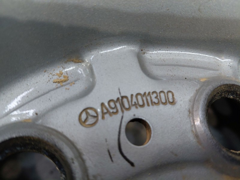 Recambio de llanta para mercedes-benz sprinter iii furgón fwd kl3a4 referencia OEM IAM A9104011300  
