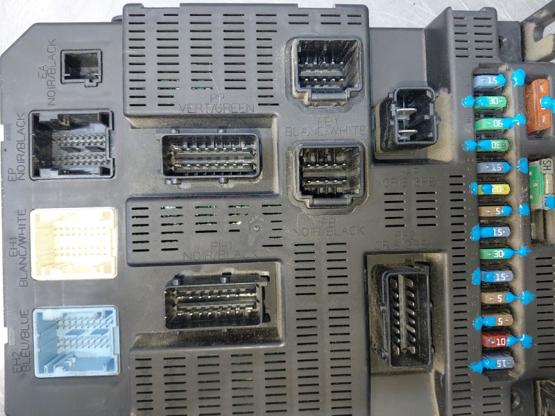 Recambio de caja reles / fusibles para citroën c2 (jm_) 1.4 hdi referencia OEM IAM   