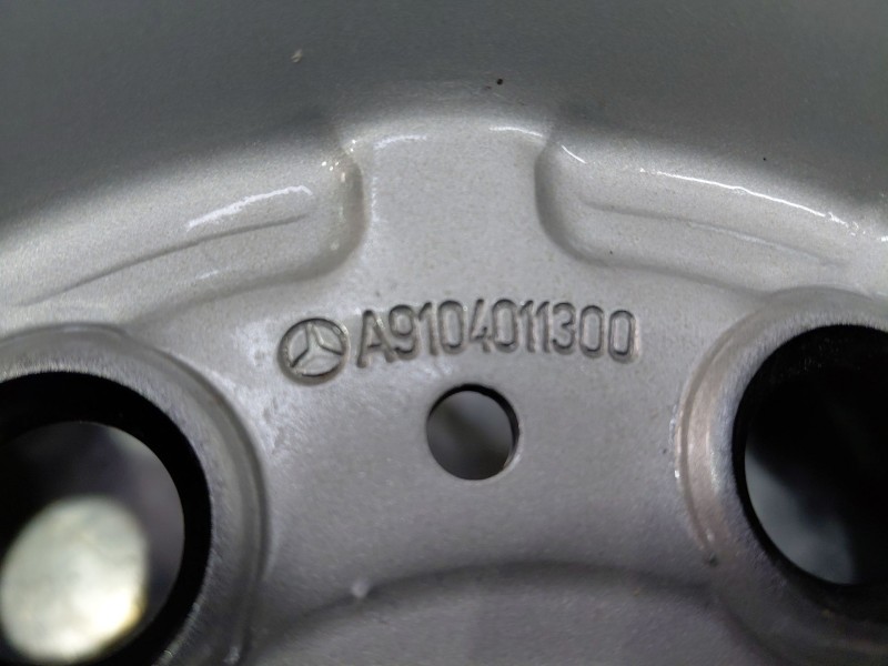 Recambio de llanta para mercedes-benz sprinter iii furgón fwd kl3a4 referencia OEM IAM A9104011300  