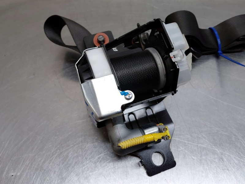 Recambio de cinturon seguridad trasero izquierdo para kia ceed sportswagon hybrid referencia OEM IAM 89810J7100WK  