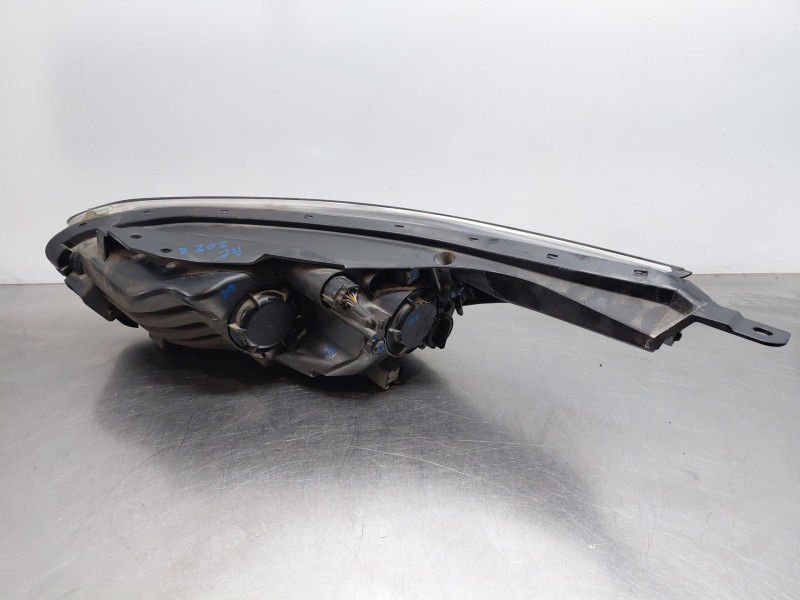 Recambio de faro derecho para kia ceed tourer (cd) 1.6 crdi 115 referencia OEM IAM 92102J7050  