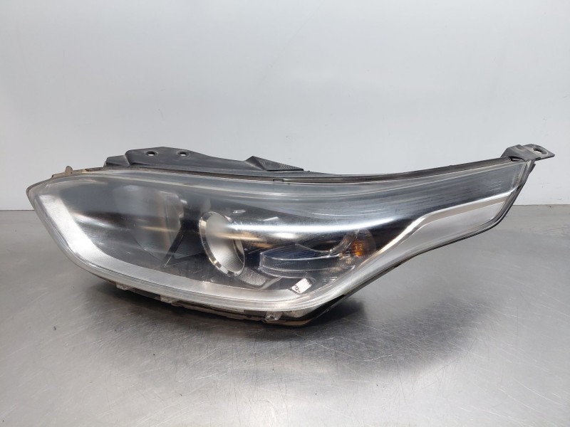 Recambio de faro izquierdo para kia ceed tourer (cd) 1.6 crdi 115 referencia OEM IAM 92101J7050  