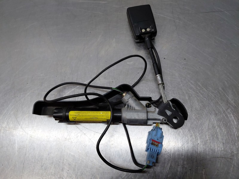 Recambio de enganche del cinturon delantero izq para citroën c2 (jm_) 1.4 hdi referencia OEM IAM   