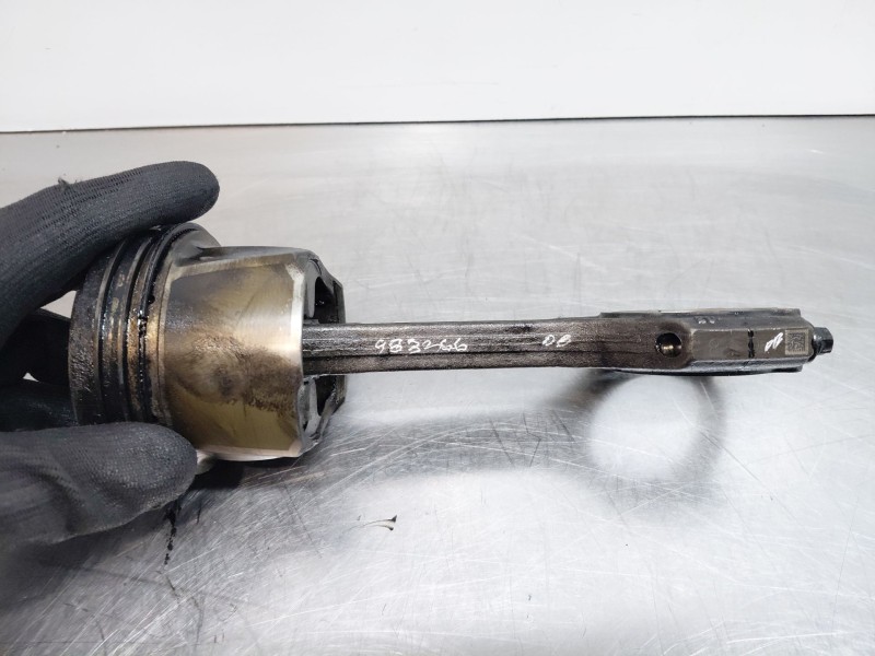 Recambio de biela para kia ceed sportswagon hybrid referencia OEM IAM 235102U000  