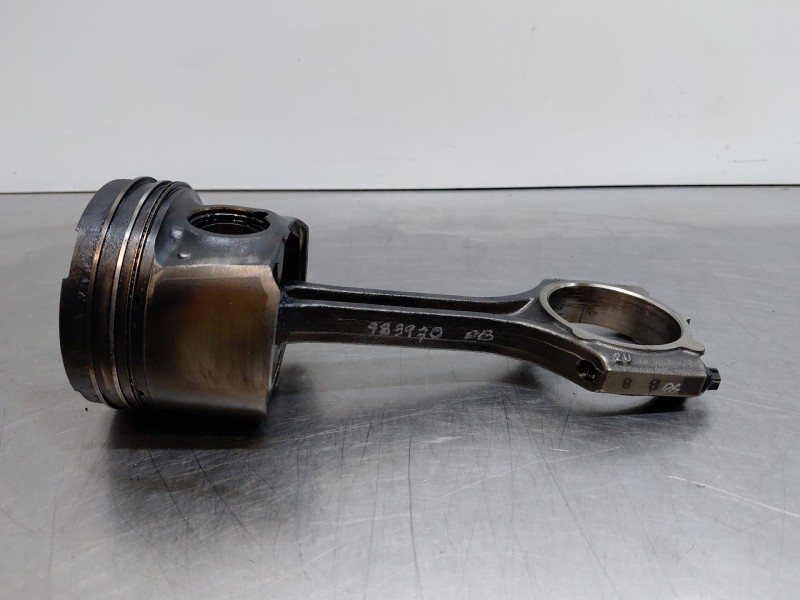 Recambio de biela para kia ceed sportswagon hybrid referencia OEM IAM 235102U000  