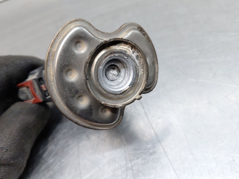 Recambio de inyector para kia ceed sportswagon hybrid referencia OEM IAM 296302U000  