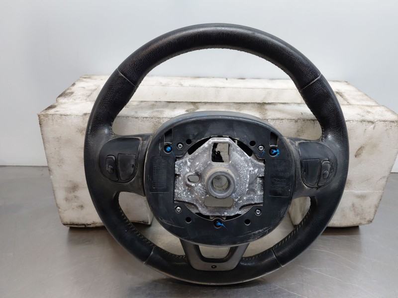Recambio de volante para jeep renegade suv referencia OEM IAM   