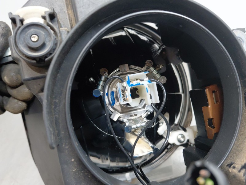 Recambio de faro derecho para jeep renegade suv referencia OEM IAM   