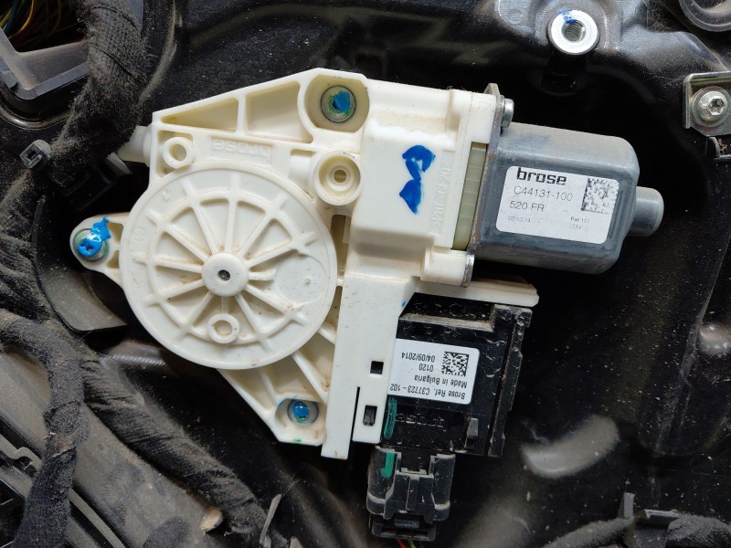 Recambio de elevalunas delantero derecho para jeep renegade suv referencia OEM IAM   