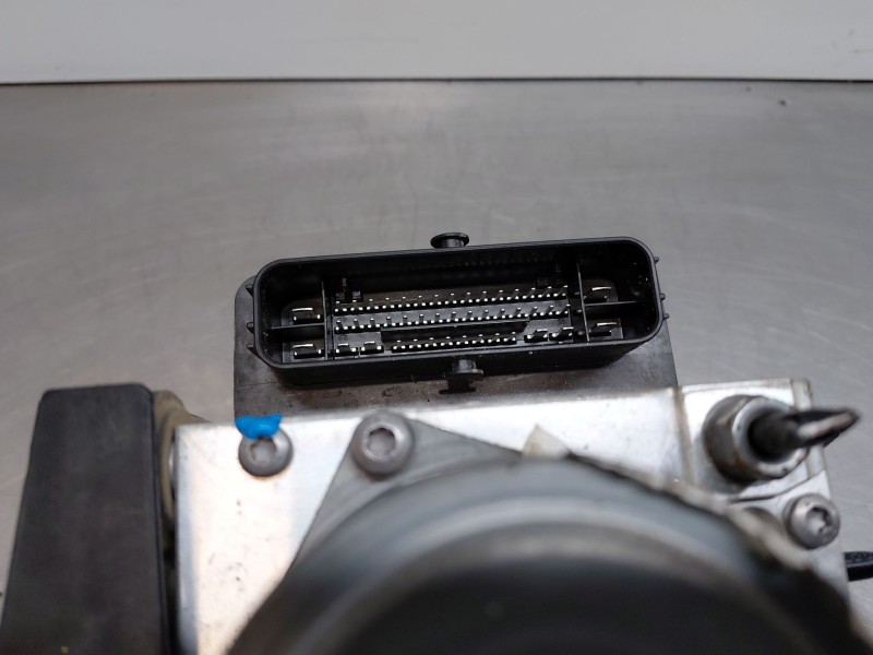 Recambio de abs para jeep renegade suv referencia OEM IAM   