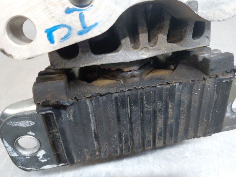 Recambio de soporte motor izquierdo para jeep renegade suv referencia OEM IAM   