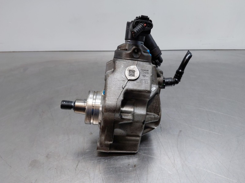 Recambio de bomba inyeccion para kia ceed sportswagon hybrid referencia OEM IAM 331002U000  