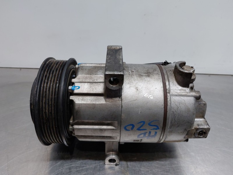 Recambio de compresor aire acondicionado para kia ceed sportswagon hybrid referencia OEM IAM 97701J7400  